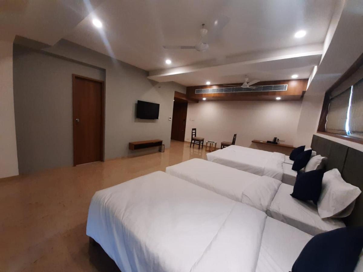Vits The Somnath Gateway Hotel Buitenkant foto