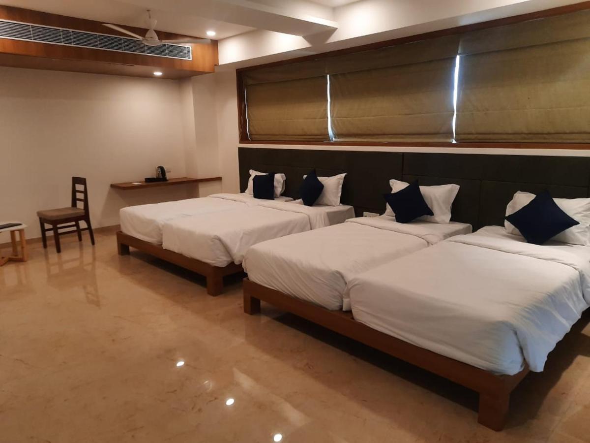 Vits The Somnath Gateway Hotel Buitenkant foto