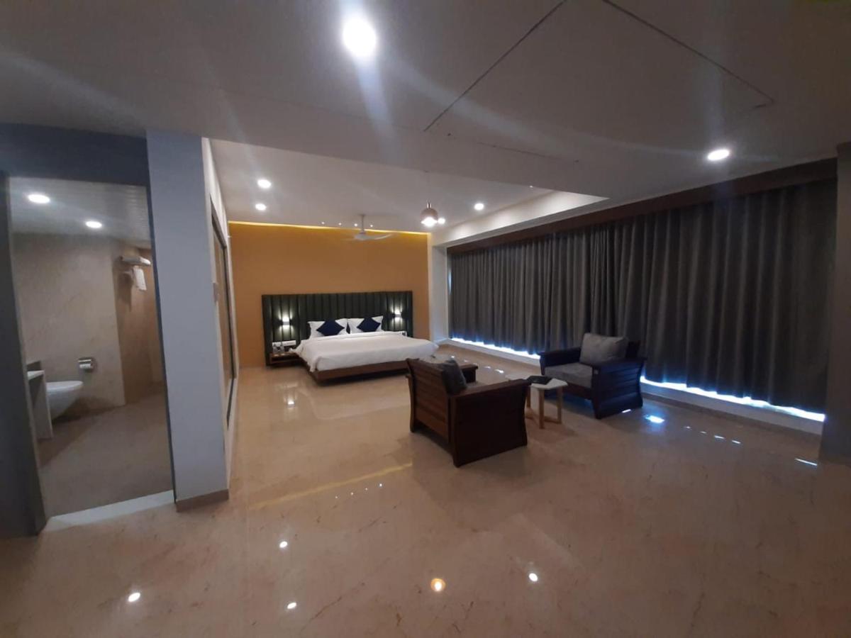 Vits The Somnath Gateway Hotel Buitenkant foto