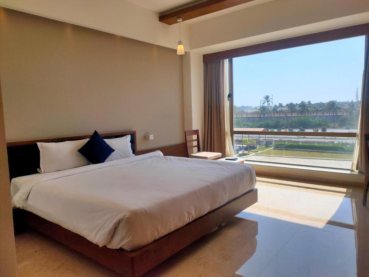 Vits The Somnath Gateway Hotel Buitenkant foto