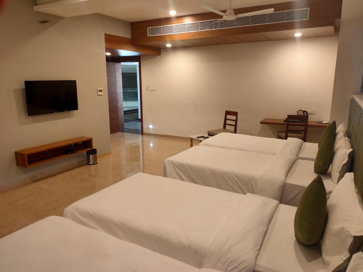Vits The Somnath Gateway Hotel Buitenkant foto